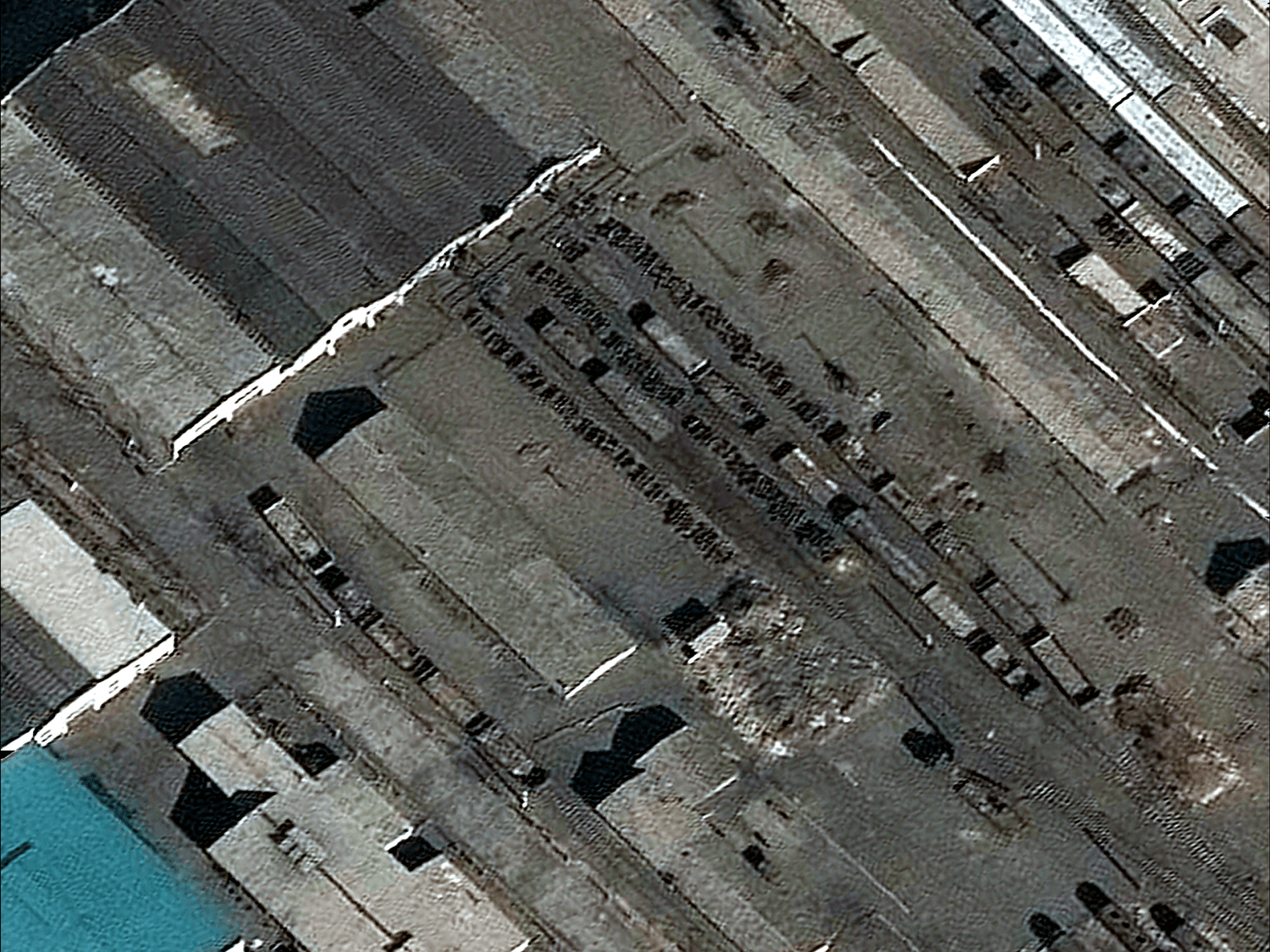 ChongjinRailwayFactory_RailyardCloseup_Feb12