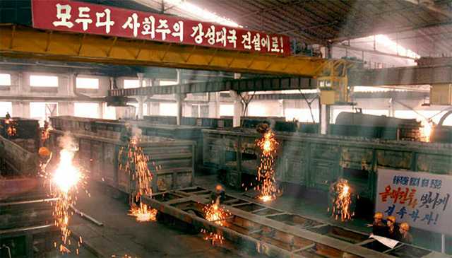 Pyongyang Rolling Stock Repair Plant 2012-10-15 (Rodong Sinmun)